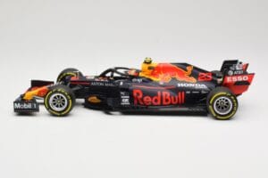 Red Bull Racing RB16 #23 A. Albon 4th Place Styrian GP 2020 Minichamps 1:18 110200223 Druckguss — Bild 3 von 6