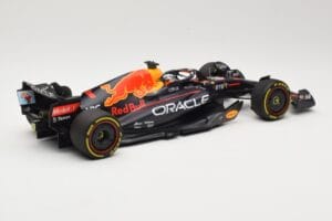 Red Bull Racing RB18 #1 M. Verstappen Winner Miami GP 2022 Minichamps 1:18 110220501 Druckguss — Bild 2 von 6
