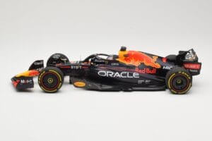 Red Bull Racing RB18 #1 M. Verstappen Winner Miami GP 2022 Minichamps 1:18 110220501 Druckguss — Bild 3 von 6