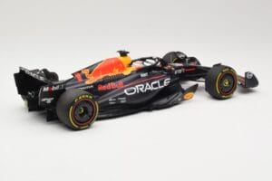 Red Bull Racing RB19 #1 M. Verstappen Winner Monaco GP 2023 Minichamps 1:18 110230701 Druckguss — Bild 2 von 6