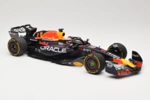 Red Bull Racing RB19 #1 M. Verstappen Winner Monaco GP 2023 Minichamps 1:18 110230701 Druckguss — Bild 4 von 6