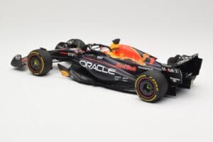 Red Bull Racing RB19 #1 M. Verstappen Winner Monaco GP 2023 Minichamps 1:18 110230701 Druckguss — Bild 5 von 6