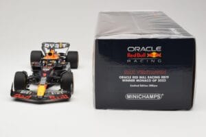 Red Bull Racing RB19 #1 M. Verstappen Winner Monaco GP 2023 Minichamps 1:18 110230701 Druckguss — Bild 6 von 6