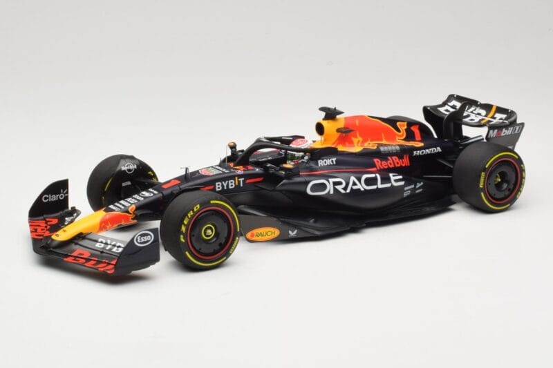 Red Bull Racing RB19 #1 M. Verstappen Winner Monaco GP 2023 Minichamps 1:18 110230701 Druckguss