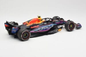 Red Bull Racing RB19 #11 S. Perez 2nd Place Miami GP 2023 Minichamps 1:18 110230511 Druckguss — Bild 2 von 6