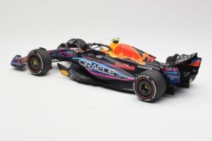 Red Bull Racing RB19 #11 S. Perez 2nd Place Miami GP 2023 Minichamps 1:18 110230511 Druckguss — Bild 5 von 6