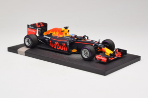 Red Bull RB12 Tag Heuer #3 D. Ricciardo Red Bull Racing 1st Pole Monaco Grand Prix 2016 Minichamps 1:18 117160103 Resin — Bild 4 von 7