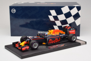 Red Bull RB12 Tag Heuer #3 D. Ricciardo Red Bull Racing 1st Pole Monaco Grand Prix 2016 Minichamps 1:18 117160103 Resin — Bild 7 von 7