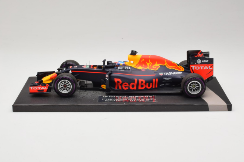 Red Bull RB12 Tag Heuer #3 D. Ricciardo Red Bull Racing 1st Pole Monaco Grand Prix 2016 Minichamps 1:18 117160103 Resin