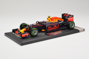 Red Bull RB12 Tag Heuer #33 M. Verstappen Red Bull Racing Showcar 2016 Minichamps 1:18 117161233 Resin — Bild 2 von 7