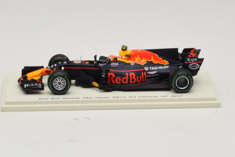 Red Bull RB13 Tag Heuer #33 M. Verstappen 3rd Chinese Grand Prix 2017 Spark 1:43 S5037 Resin