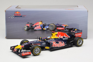 Red Bull RB8 Renault #1 S. Vettel Red Bull Racing Showcar 2012 Minichamps 1:18 110120071 Druckguss — Bild 7 von 7