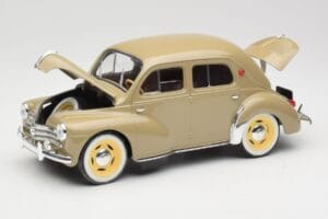 Renault 4CV Berline Gris Ardoise Solido 1:18 8059 Druckguss — Bild 2 von 8