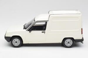 Renault Express Weiß Otto 1:18 OT466 Resin — Bild 3 von 5