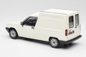 Renault Express Weiß Otto 1:18 OT466 Resin — Bild 4 von 5
