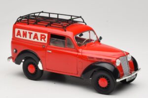 Renault Juvaquatre Utilitaire Rot Solido 1:18 8424 Druckguss — Bild 6 von 8