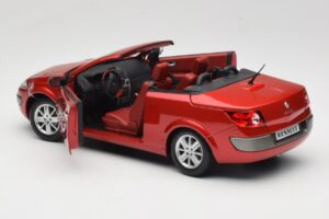 Renault Megane Mk1 CC Rot Solido 1:18 8152 Druckguss — Bild 5 von 8