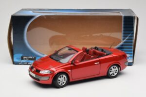 Renault Megane Mk1 CC Rot Solido 1:18 8152 Druckguss — Bild 8 von 8
