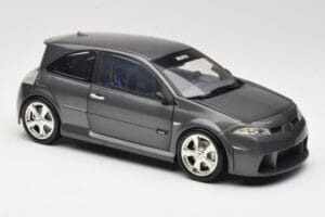 Renault Megane Mk2 RS Vampire Grey Norev 1:18 185101 Druckguss — Bild 6 von 8