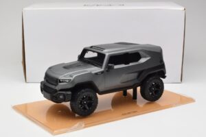 Rezvani Tank Matte Grau DNA 1:18 DNA000009 Druckguss — Bild 6 von 6