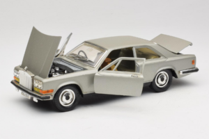 Rolls-Royce Camargue Silber Diamond Edition Bburago 1:18 3001-M3 Druckguss — Bild 2 von 8
