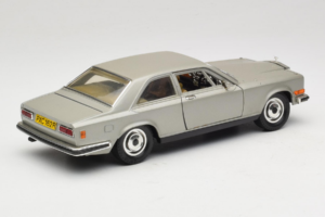 Rolls-Royce Camargue Silber Diamond Edition Bburago 1:18 3001-M3 Druckguss — Bild 3 von 8