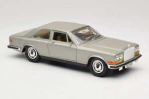 Rolls-Royce Camargue Silber Diamond Edition Bburago 1:18 3001-M3 Druckguss — Bild 6 von 8