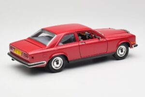 Rolls-Royce Camargue Rot Bburago 1:22 3001 Druckguss — Bild 3 von 8