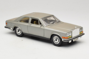 Rolls-Royce Camargue Silber Bburago 1:18 3001-M2 Druckguss — Bild 6 von 8