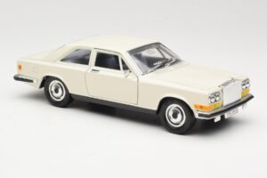 Rolls-Royce Camargue Weiß Bburago 1:22 3001-M1 Druckguss — Bild 6 von 8