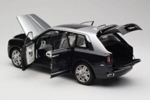 Rolls-Royce Cullinan Schwarz & Silber OEM 1:18 ROLLS001 Druckguss — Bild 5 von 8