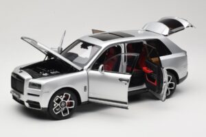 Rolls-Royce Cullinan Silber Mit Shadow Wheels OEM 1:18 028-16A Druckguss — Bild 2 von 8