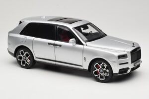Rolls-Royce Cullinan Silber Mit Shadow Wheels OEM 1:18 028-16A Druckguss — Bild 6 von 8