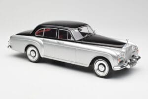Rolls-Royce Silver Cloud III Mulliner Silber & Schwarz MCG 1:18 MCG18128 Druckguss — Bild 4 von 6
