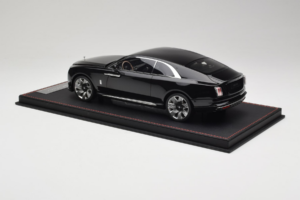 Rolls-Royce Spectre Schwarz Df Model 1:18 REMC017 Resin — Bild 5 von 6