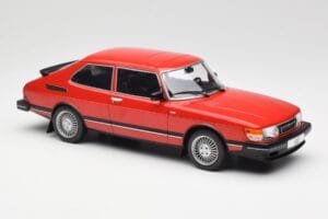 Saab 900 GL Rot MCG 1:18 MCG18340 Druckguss — Bild 2 von 6