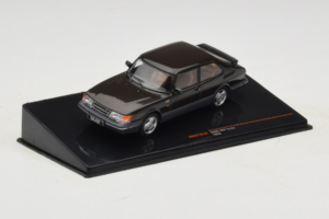 Saab 900 Turbo Schwarz IXO 1:43 CLC577N Druckguss — Bild 2 von 4