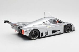 Sauber Mercedes C9 #61 M. Baldi / K. Acheson / G. Brancatelli 2nd Place 24 Hours of Le Mans 1989 Minichamps 1:18 155893561 Dr — Bild 2 von 6