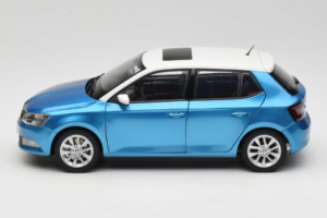 Skoda Fabia Mk3 Blau OEM 1:18 ZSF000004BLA Druckguss — Bild 4 von 8