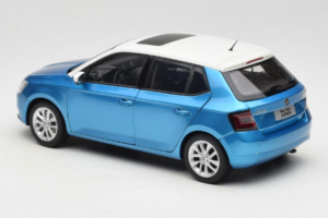 Skoda Fabia Mk3 Blau OEM 1:18 ZSF000004BLA Druckguss — Bild 7 von 8