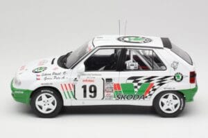 Skoda Felicia Kit Car #19 P. Sibera / P. Gross Tour de Corse 1995 IXO 1:18 18RMC149B Druckguss — Bild 3 von 6