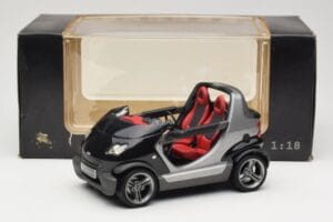 Smart Crossblade 450 Schwarz Minichamps 1:18 0013440V001C02Q00 Druckguss — Bild 8 von 8