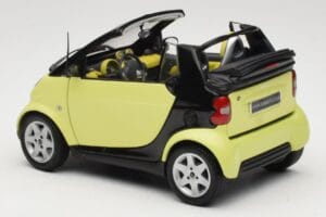 Smart Fortwo 450 Cabrio Gelb Minichamps 1:18 0012889V001C49Q00 Druckguss — Bild 7 von 8