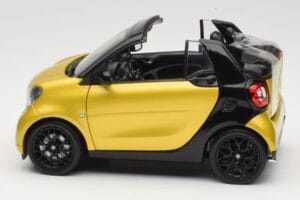 Smart Fortwo 453 Cabriolet Schwarz Und Gelb Norev 1:18 B66960289 Druckguss — Bild 4 von 8