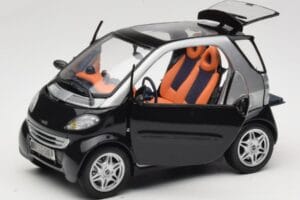 Smart Fortwo Schwarz Kyosho 1:18 0004830V000C08Q00 Druckguss — Bild 2 von 8