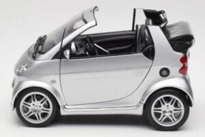 Smart Fortwo W450 Brabus Cabrio Silber Händler Edition Kyosho 1:18 0017769V001C05Q00 Druckguss — Bild 4 von 8