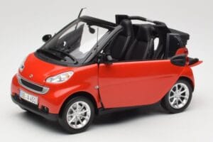 Smart Fortwo W451 Cabrio Rot Schwarz Minichamps 1:18 150036333 Druckguss — Bild 2 von 8