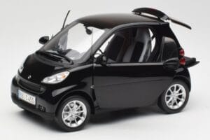 Smart Fortwo Coupe W451 Deep Schwarz Minichamps 1:18 Q0022563V001C02Q00 Druckguss — Bild 2 von 8