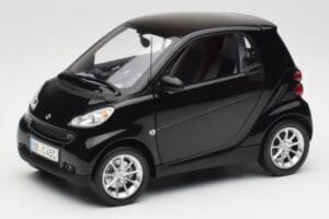 Smart Fortwo Coupe W451 Deep Schwarz Minichamps 1:18 Q0022563V001C02Q00 Druckguss