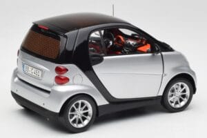 Smart Fortwo Coupe W451 Silber & Schwarz Minichamps 1:18 Q0022528V001C75Q00 Druckguss — Bild 3 von 8